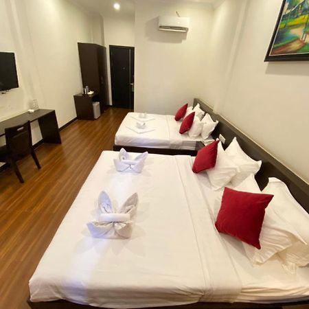 Apple Hotel Two - Near Phnom Penh Airport Exteriér fotografie