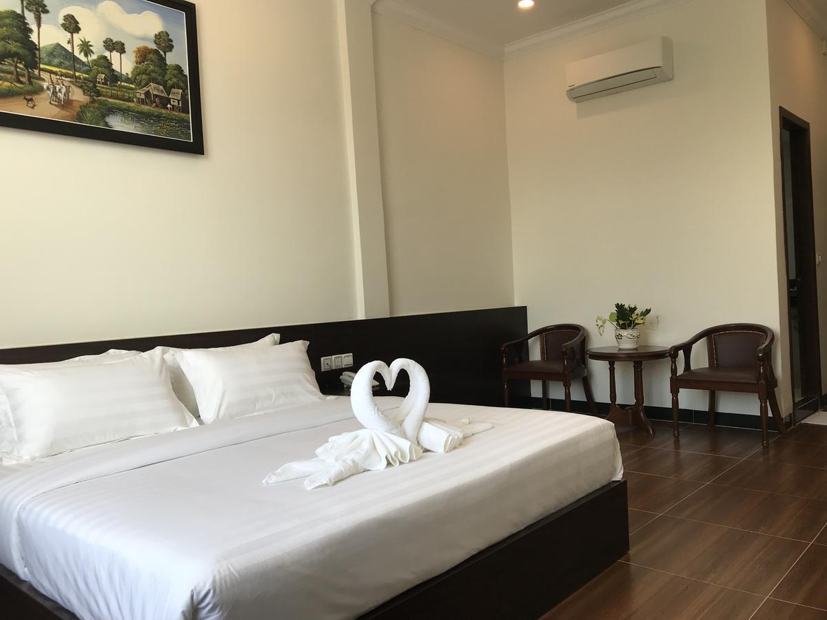 Apple Hotel Two - Near Phnom Penh Airport Exteriér fotografie