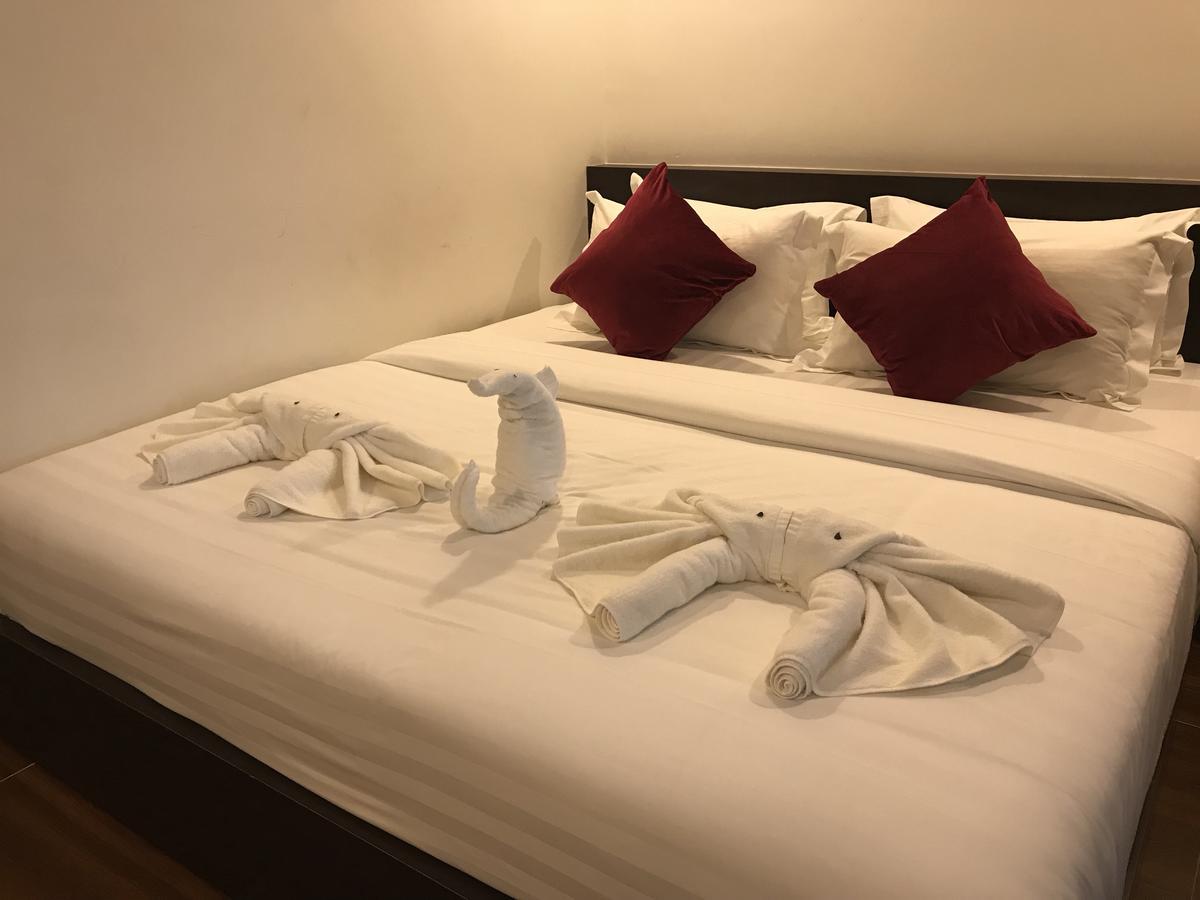 Apple Hotel Two - Near Phnom Penh Airport Exteriér fotografie